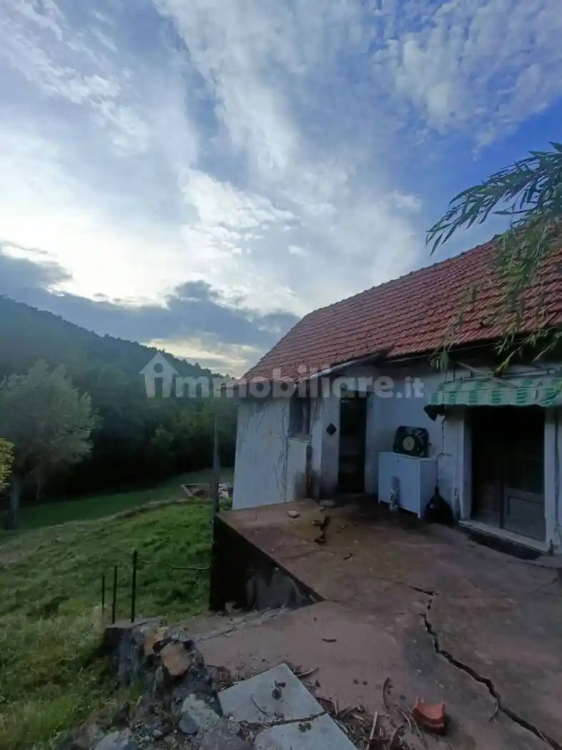 Rustico - Casale in vendita a Sassello