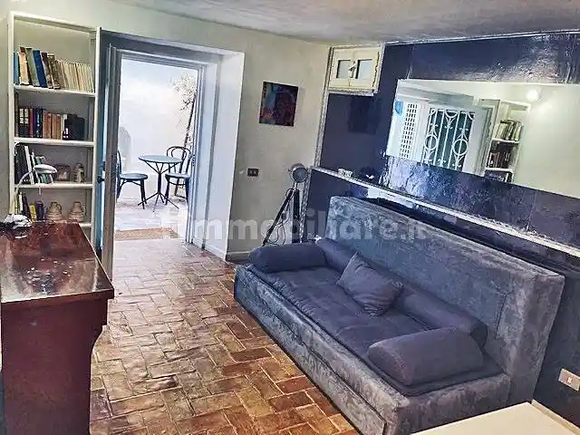 Appartamento in affitto a Napoli