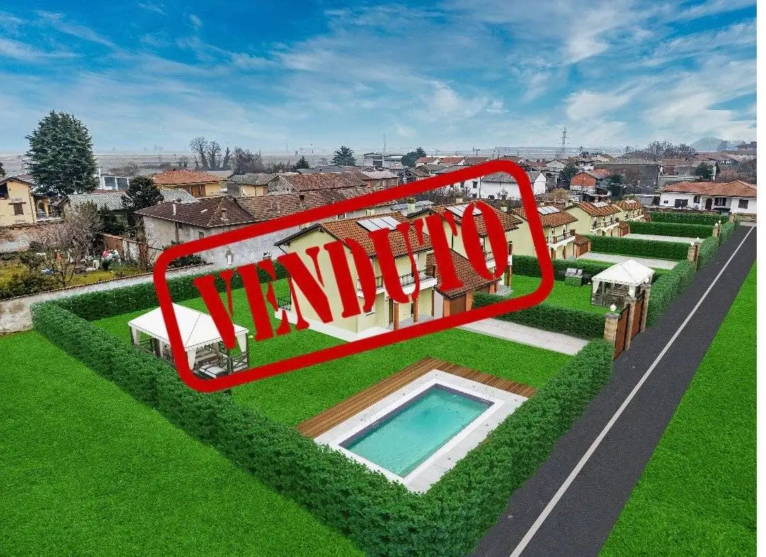 Villa in vendita a Vicolungo