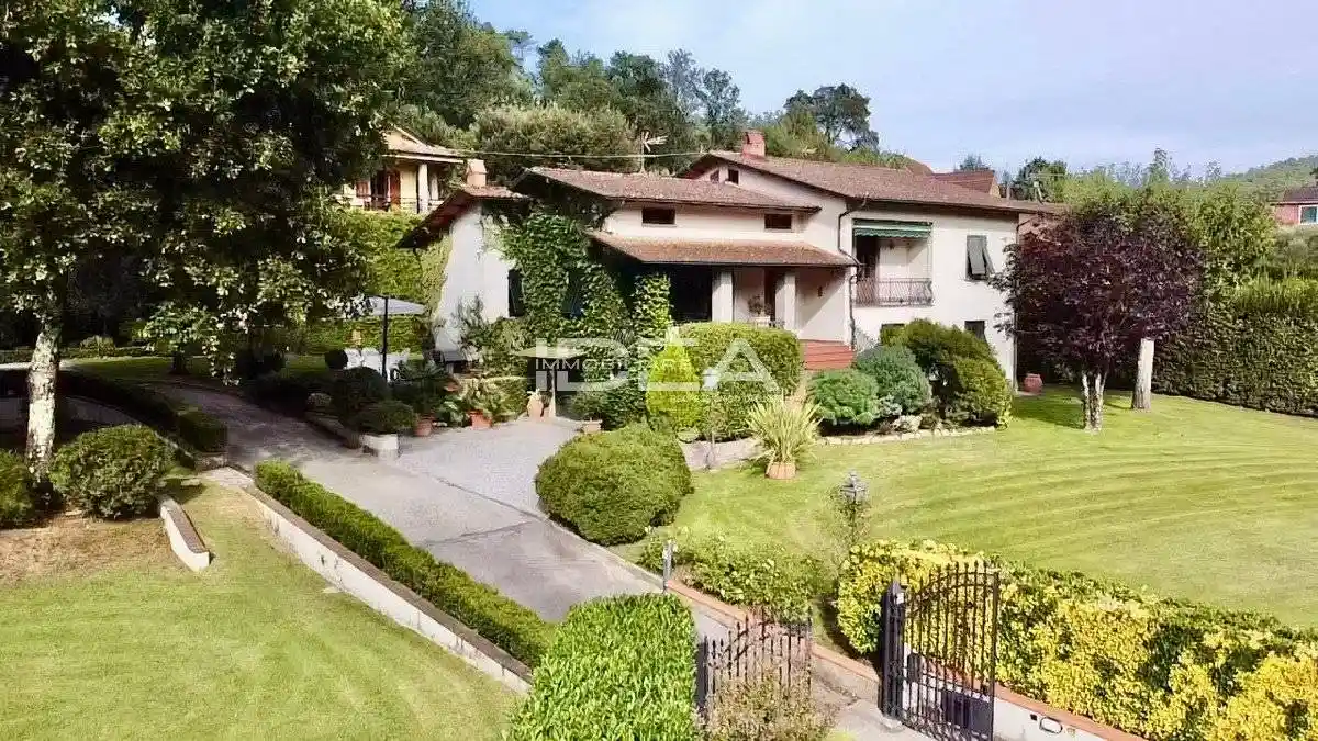 Villa in vendita a Pescaglia