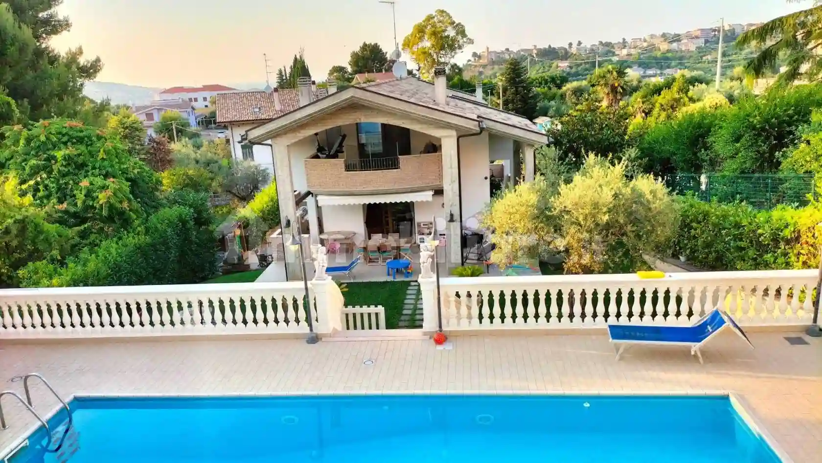 Villa - foto 5