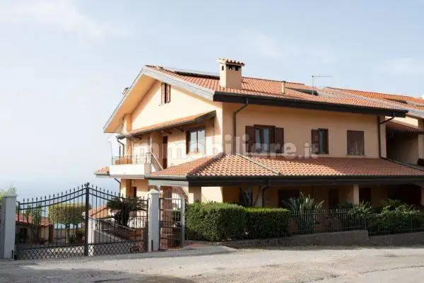 Villa in vendita a Zambrone