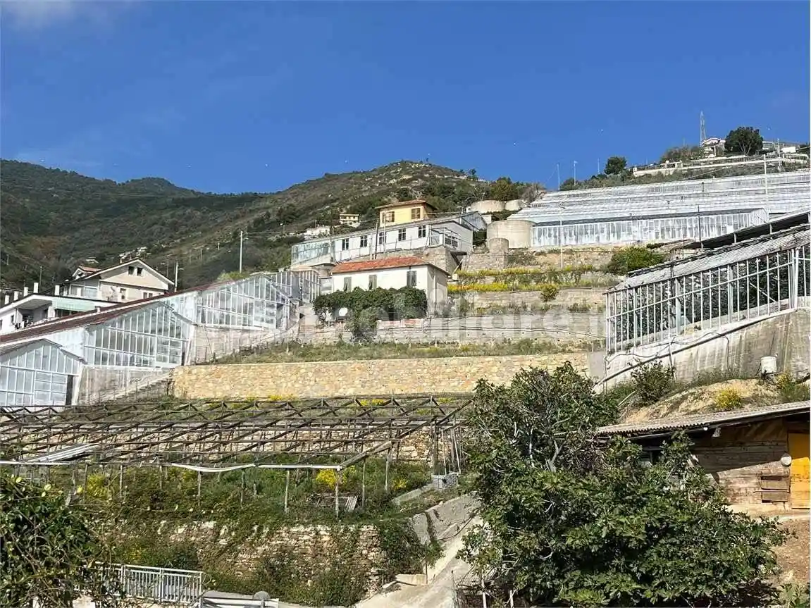 Rustico - Casale in vendita a Sanremo