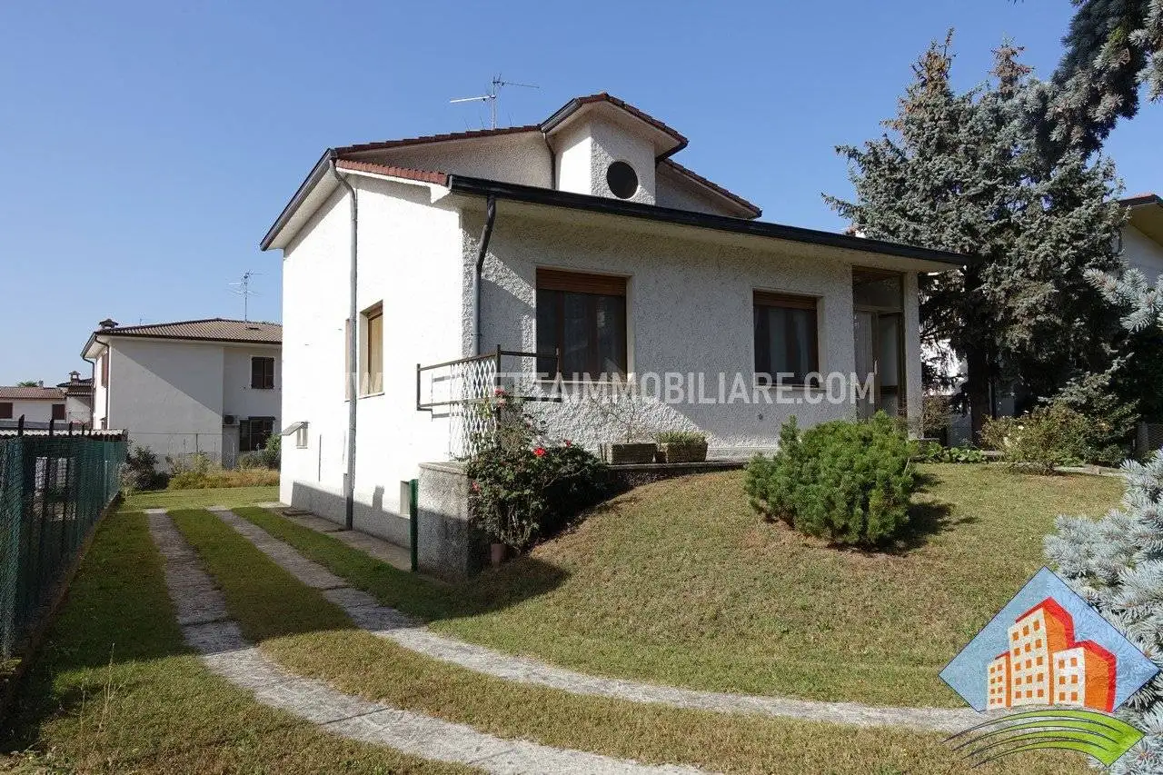 Villa in vendita a Pieranica