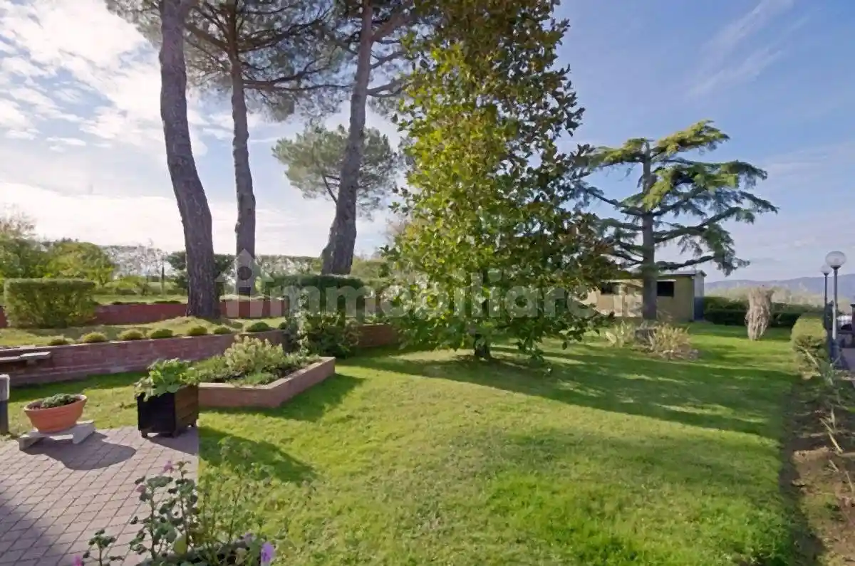 Villa in vendita a Castelfranco Piandisco