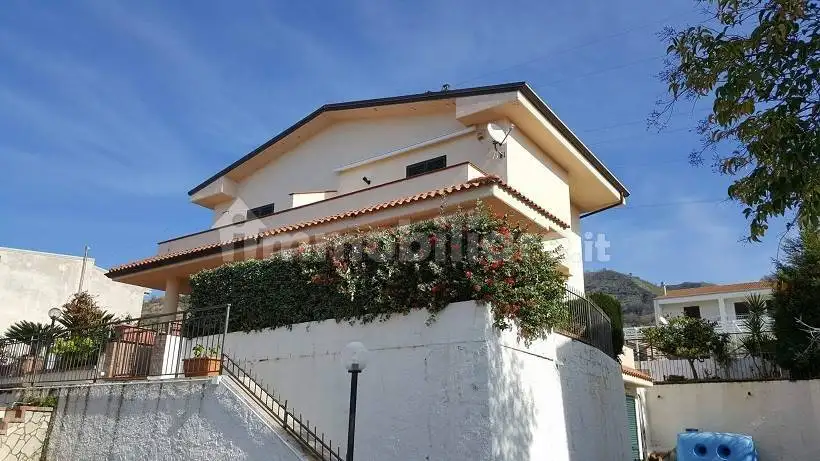 Villa in vendita a Belvedere Marittimo