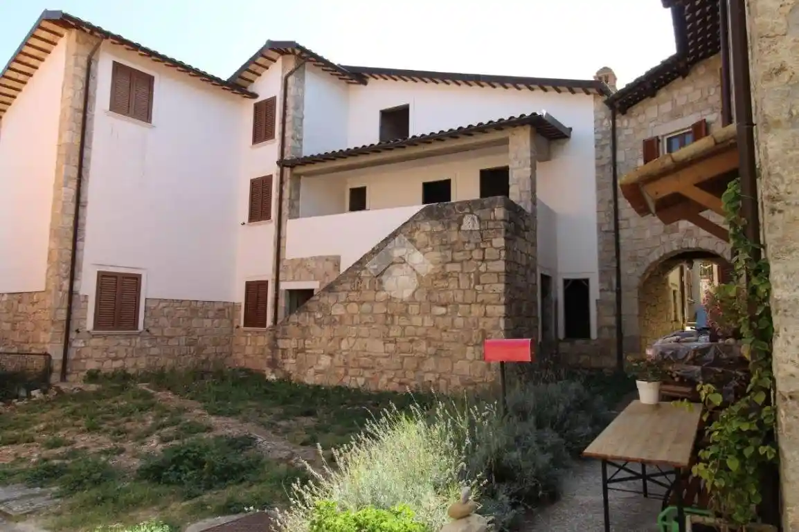 Casa indipendente in vendita a Ascoli Piceno