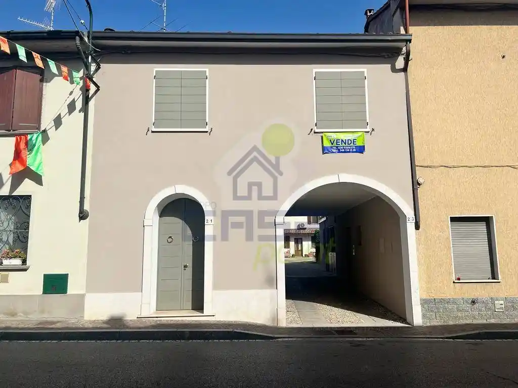 Casa indipendente in vendita a Pontevico