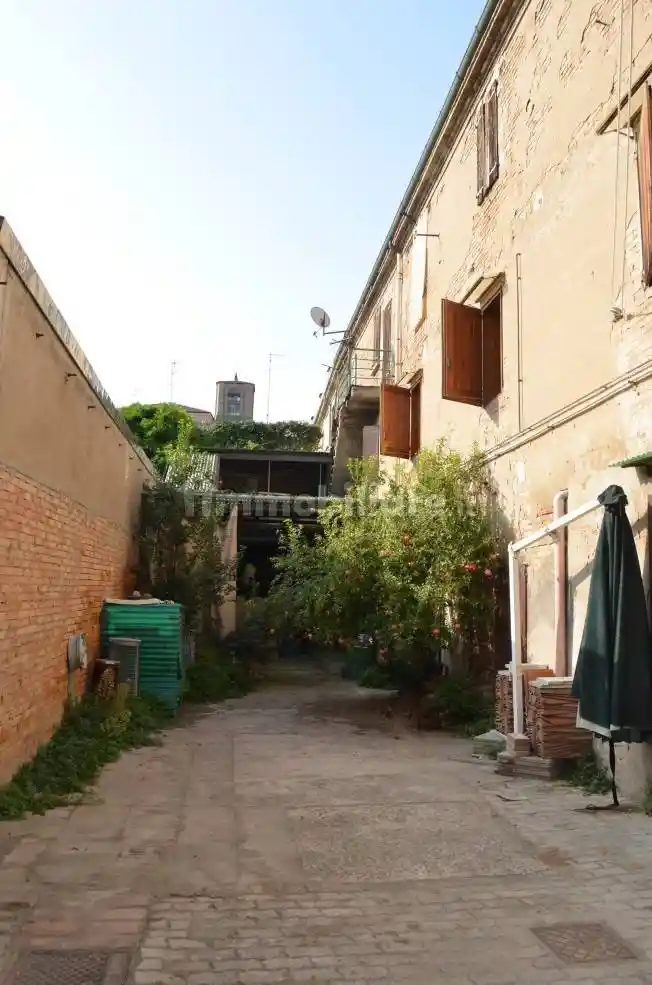 Casa indipendente in vendita a Lugo