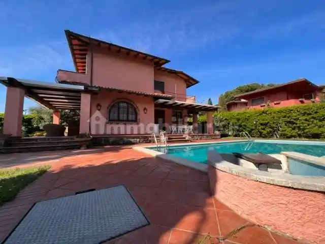 Villa in affitto a Forte dei Marmi