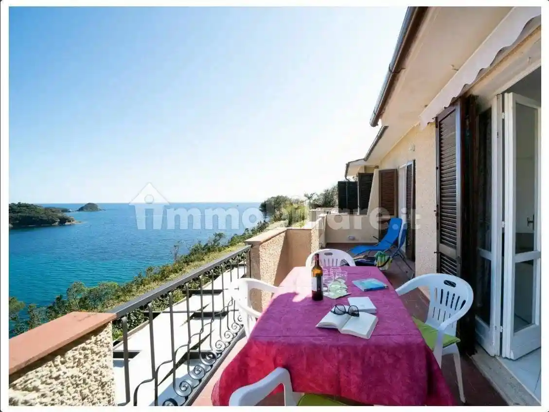 Casa indipendente in vendita a Capoliveri