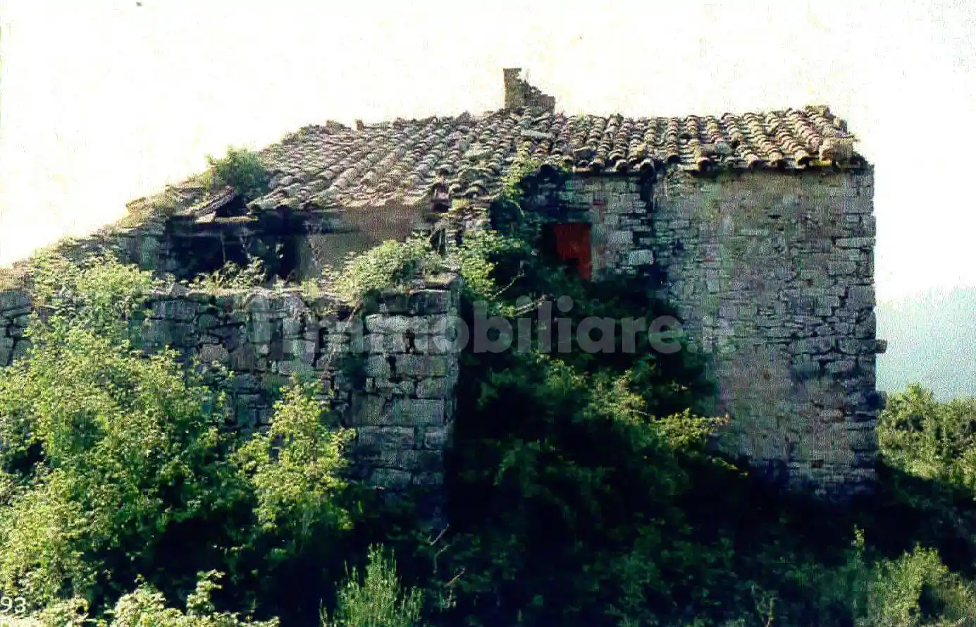 Rustico - Casale in vendita a Magione