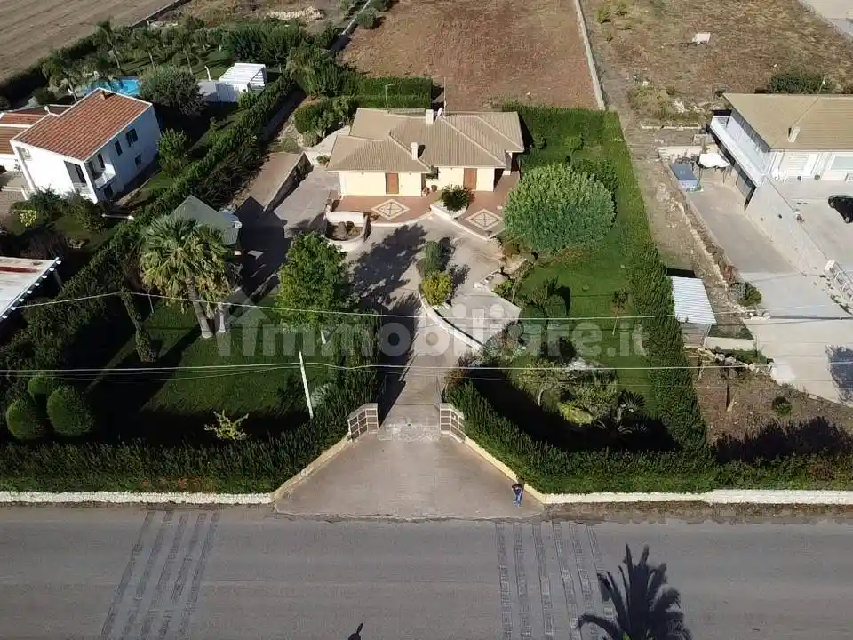 Villa unifamiliare via Cava Gucciardo Serrauccelli Quartarella, Serrauccelli, Modica - foto 2