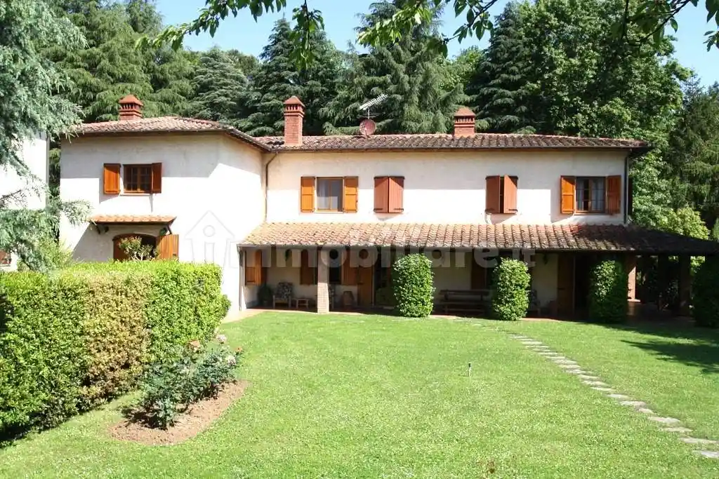 Villa in vendita a Lucca