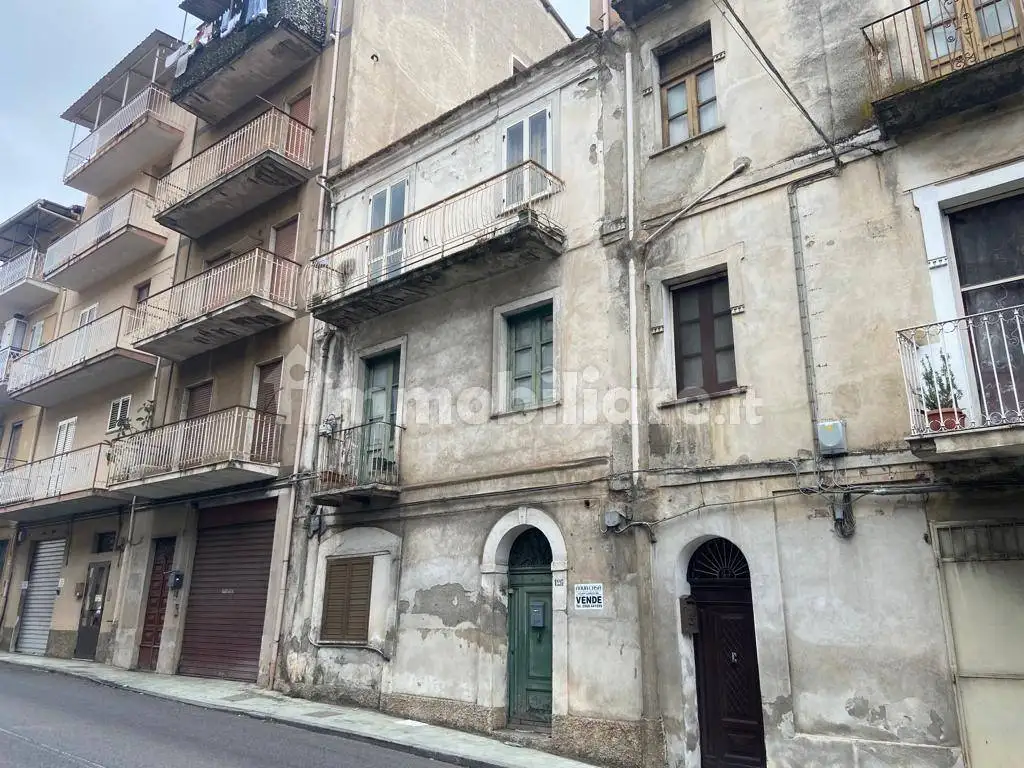 Casa indipendente in vendita a Lamezia Terme