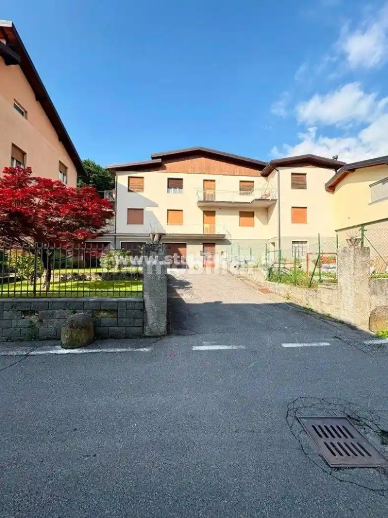 Appartamento in vendita a Lovere