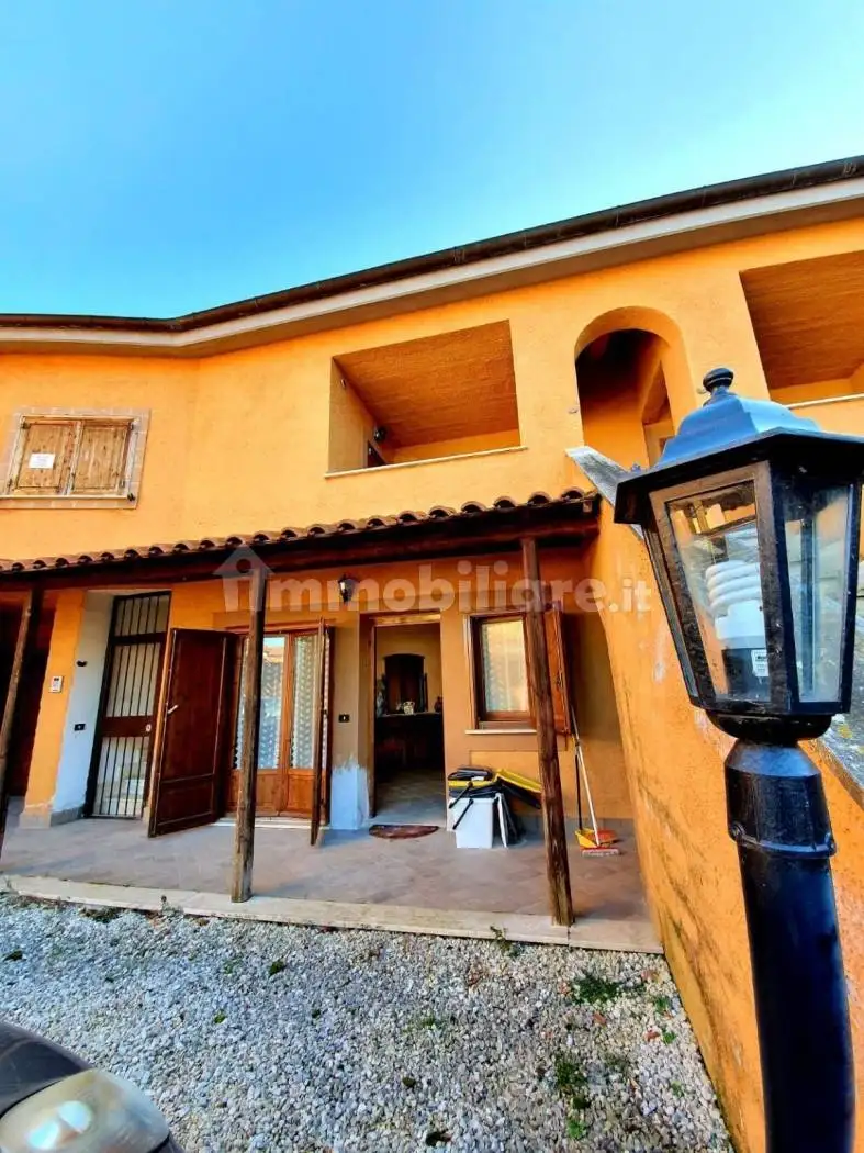 Appartamento in vendita a Rocca di Botte