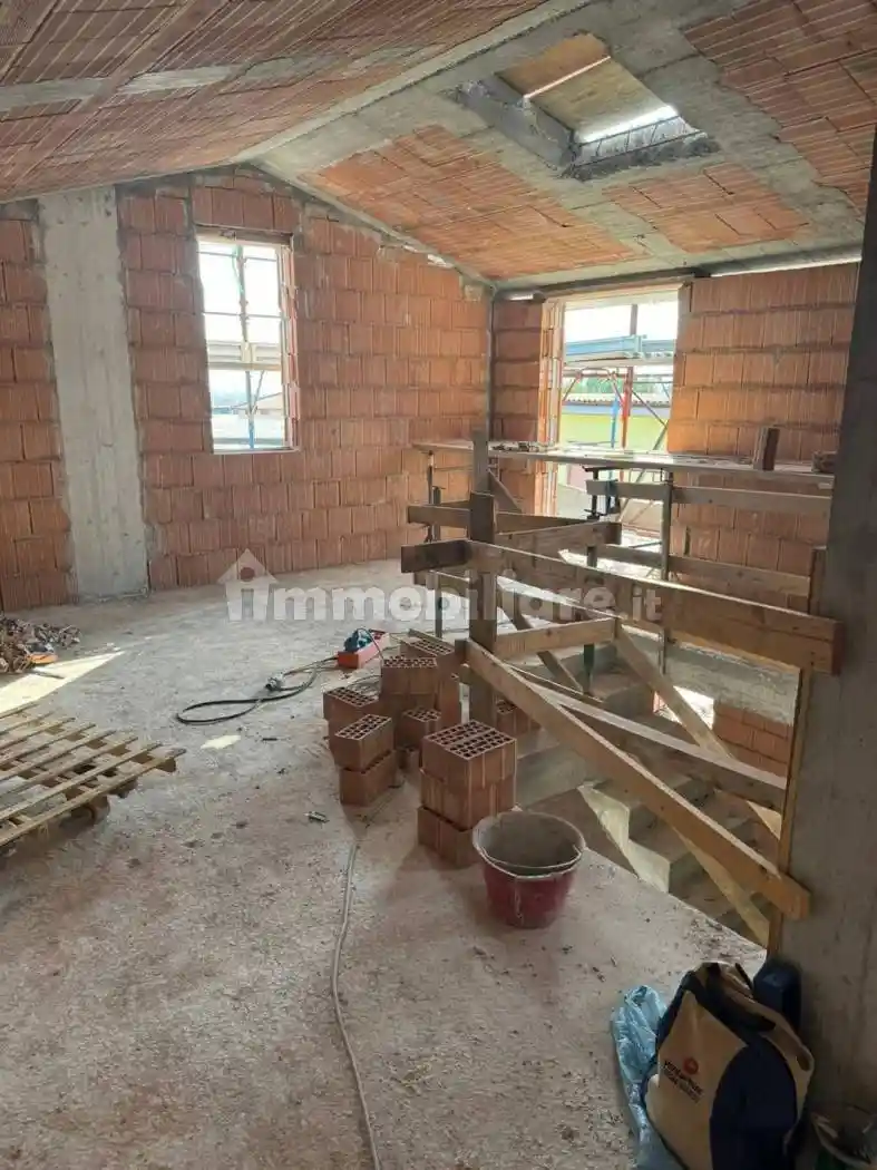 Villa in vendita a Montale