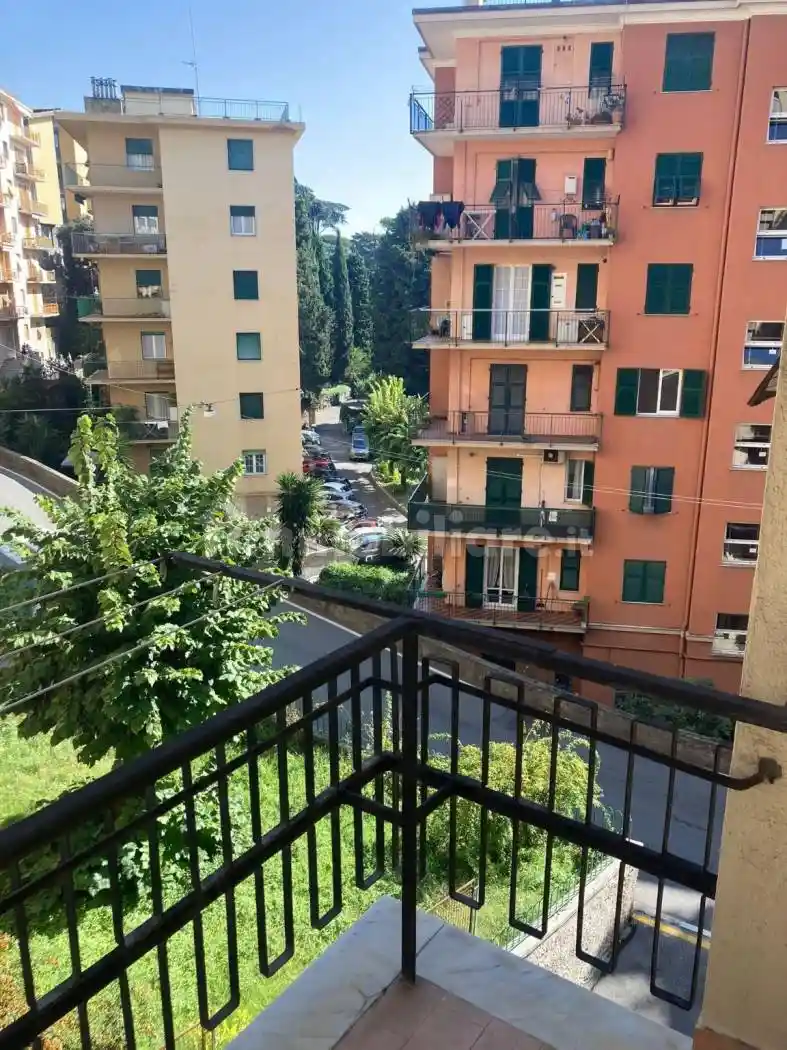 Appartamento in vendita a Genova