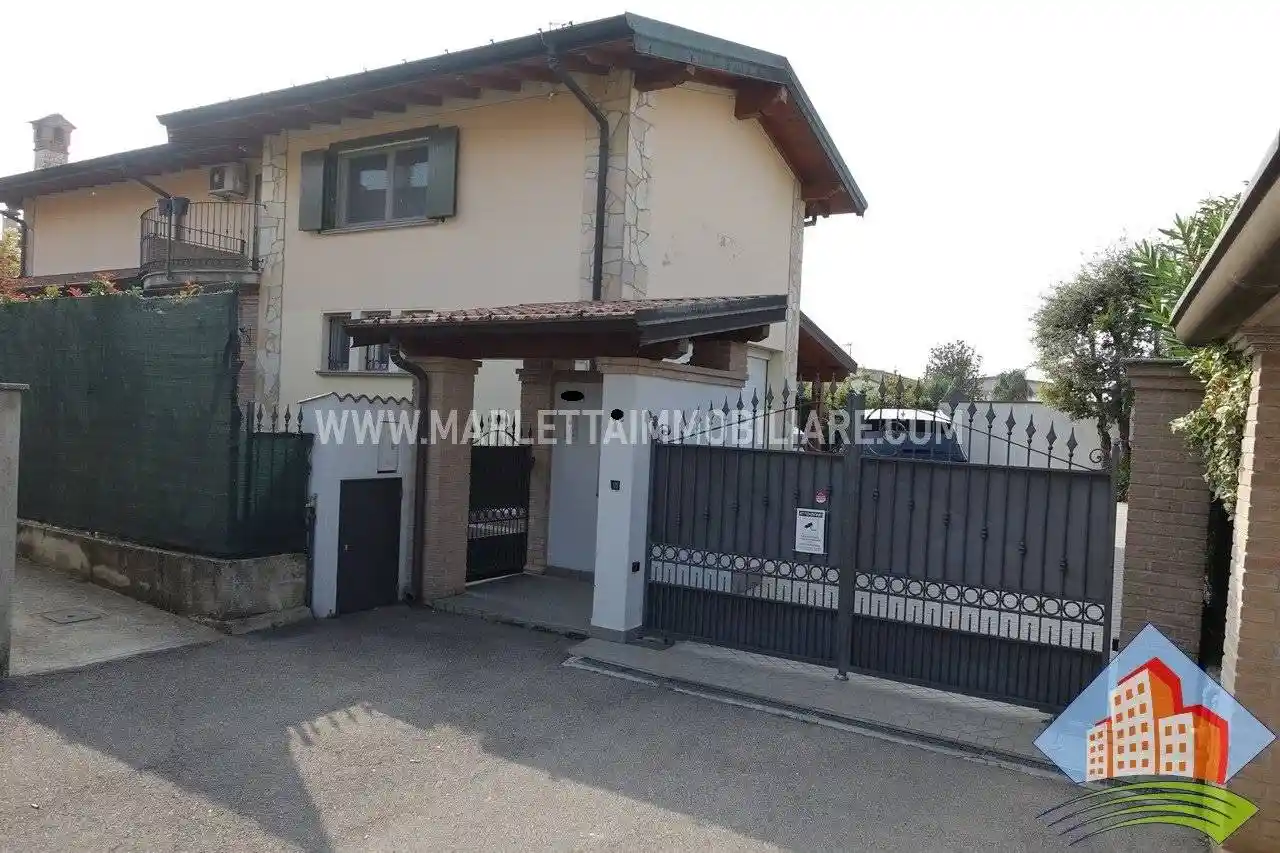 Villa in vendita a Sergnano