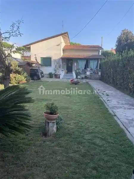 Villa in vendita a Massa