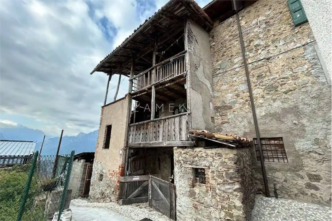 Rustico - Casale in vendita a Artogne