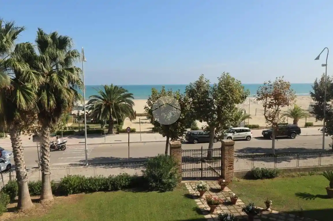 Villa unifamiliare Lungomare Zara 109, Centro, Giulianova - foto 2