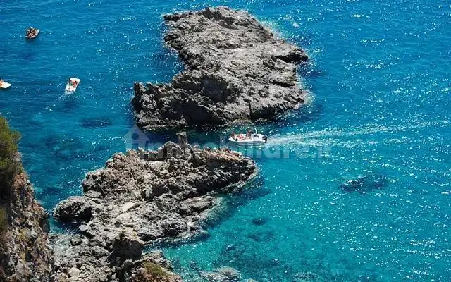 Appartamento in affitto a Stalettì