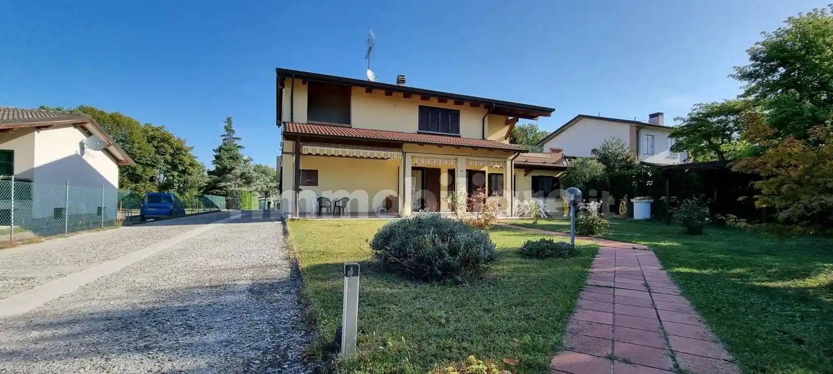 Villa in vendita a Lesignano de' Bagni