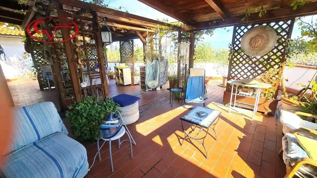 Casa indipendente in vendita a Bucine