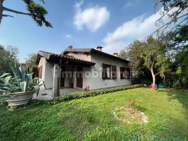 Villa in vendita a Buccinasco
