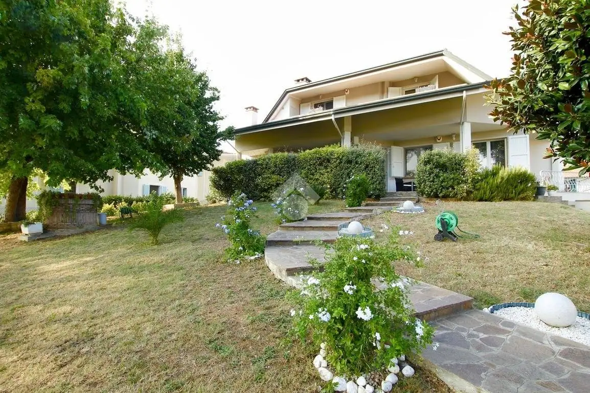 Villa in vendita a San Mauro Pascoli
