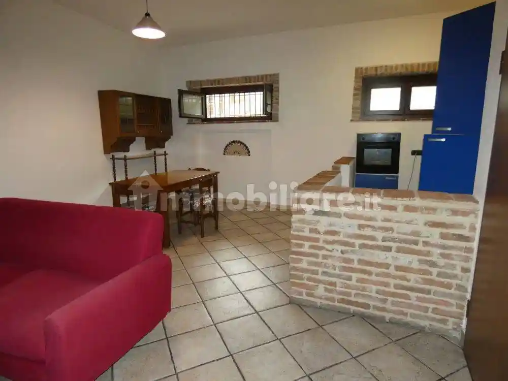 Appartamento in affitto a Canale