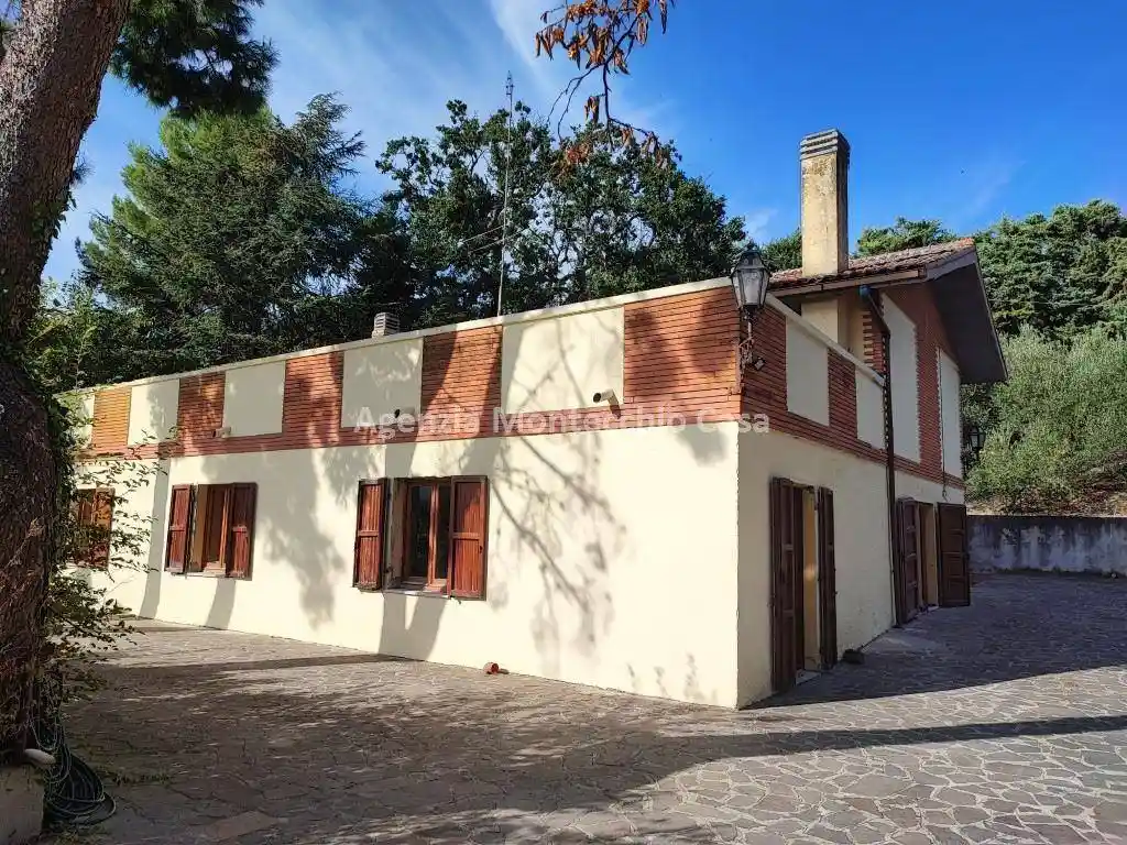 Casa indipendente in vendita a Montelabbate