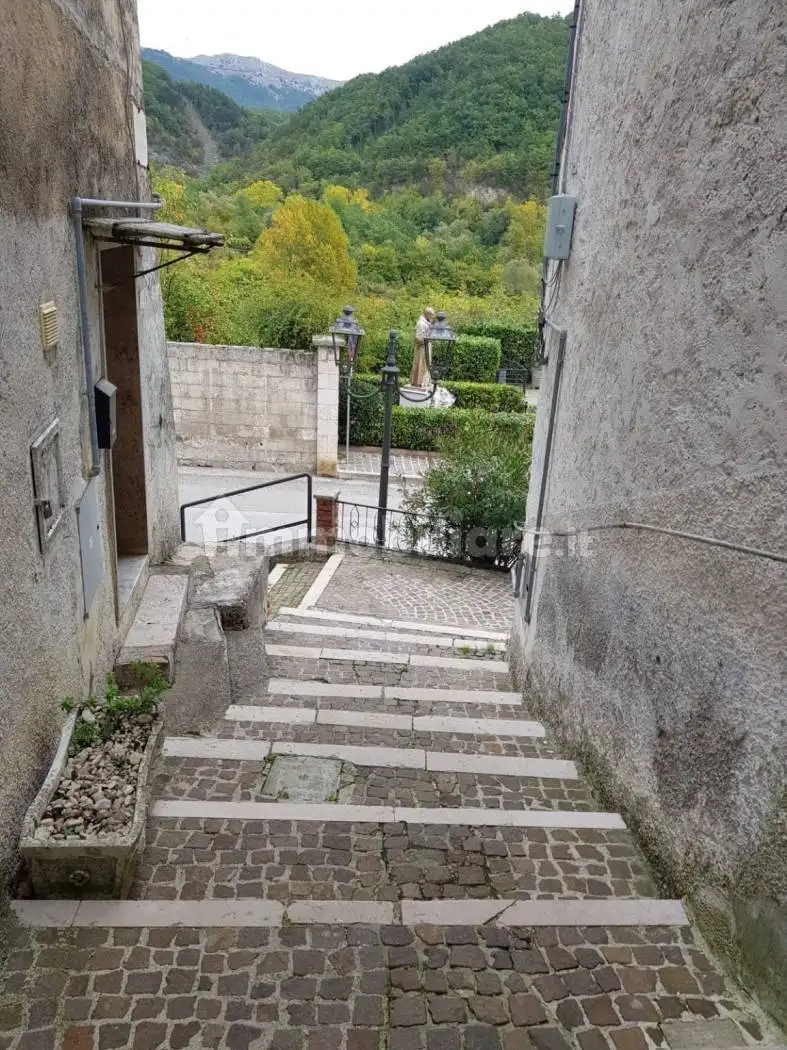 Terratetto unifamiliare largo San Rocco 1, Carpinone - foto 3