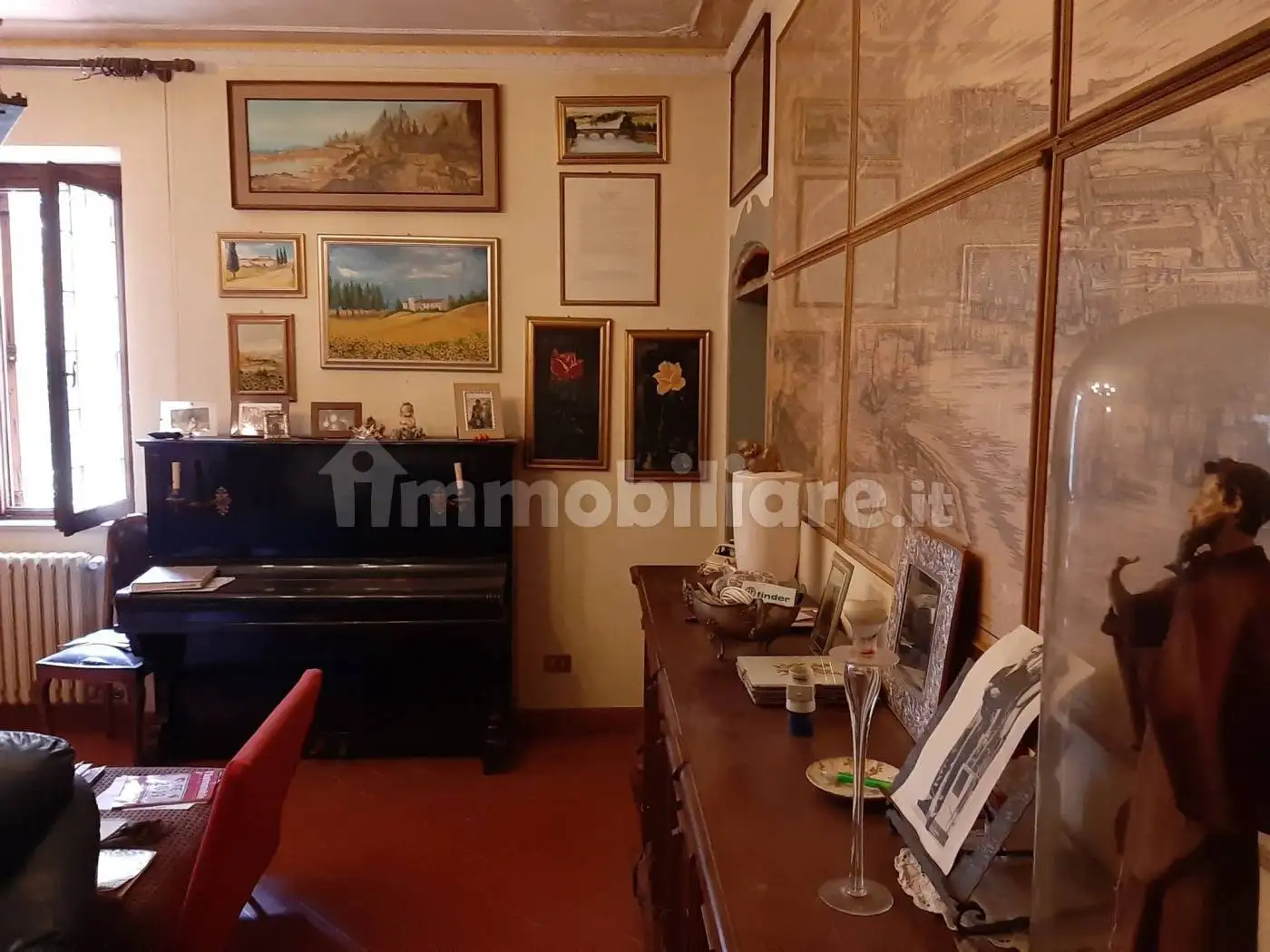 Casa indipendente in vendita a Arezzo