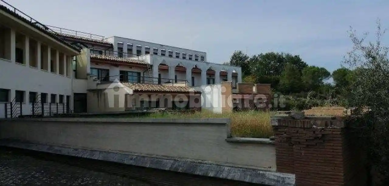 Palazzo - Edificio in vendita a Sarnano