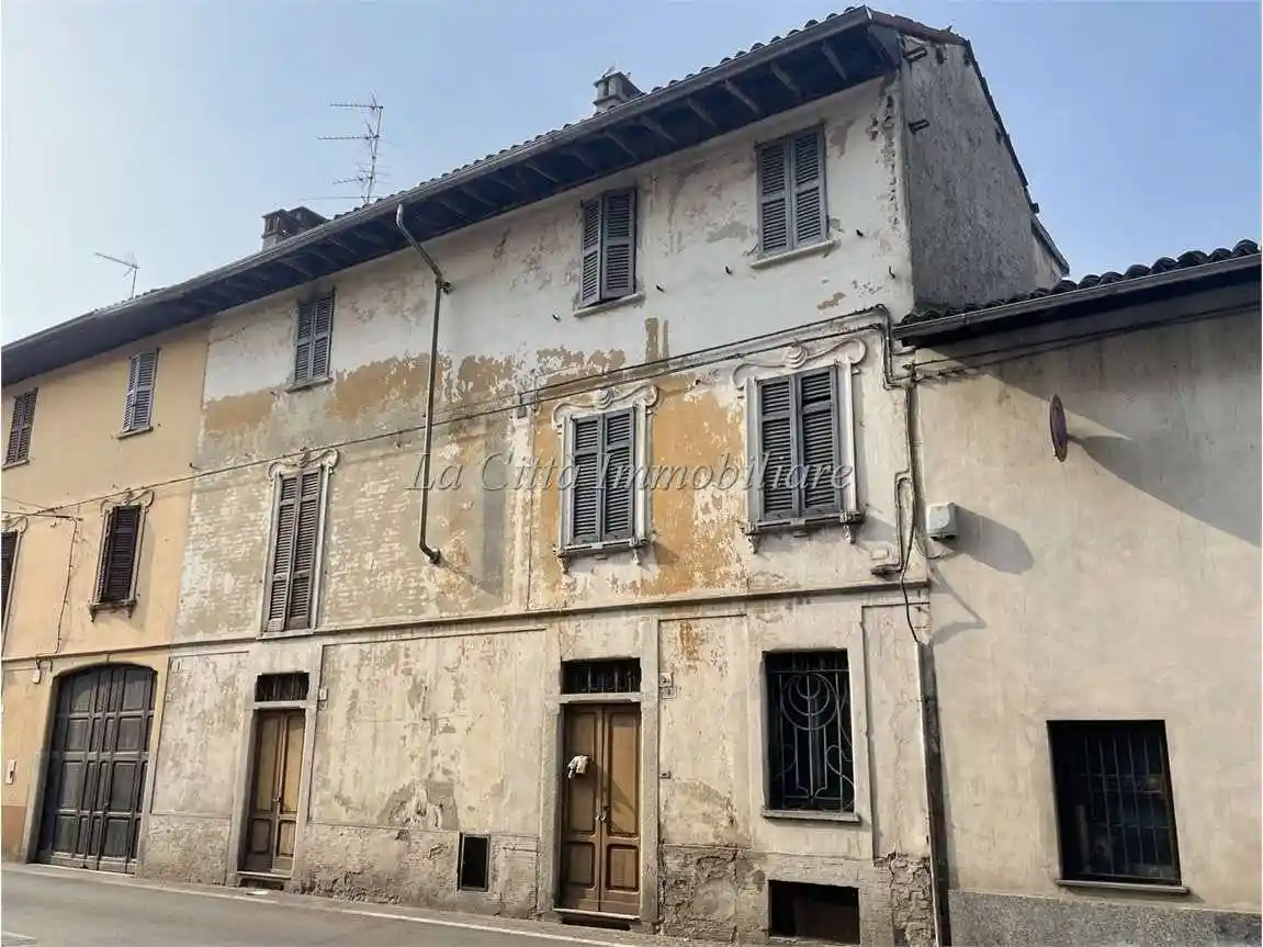 Casa indipendente in vendita a Galliate