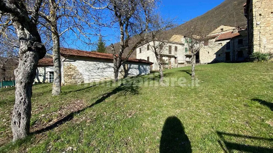 Casa indipendente in vendita a Cabella Ligure