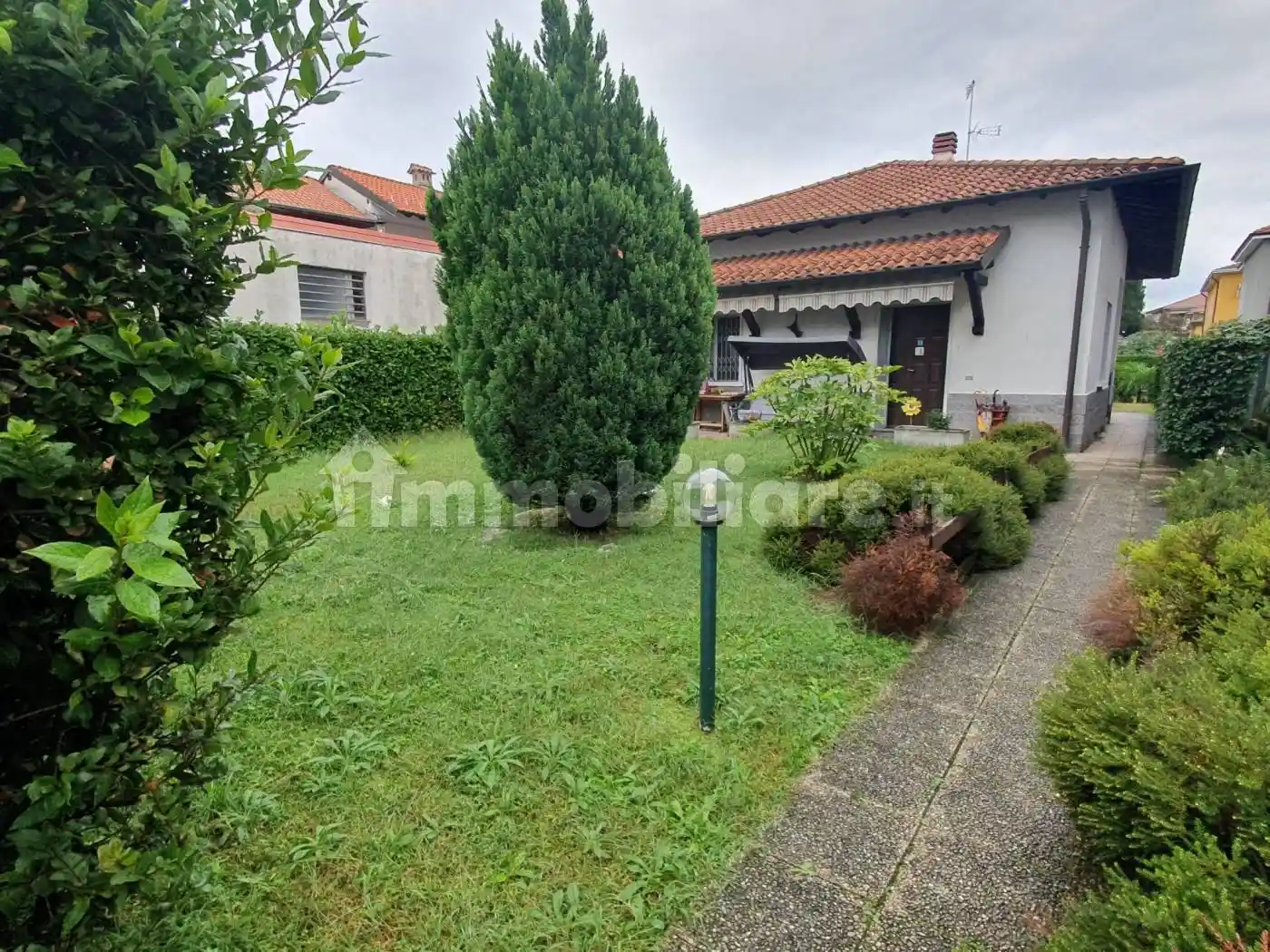 Villa in vendita a Samarate