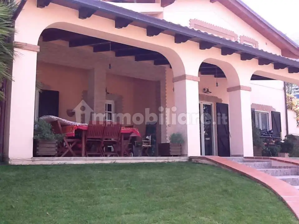 Villa in vendita a Montesilvano