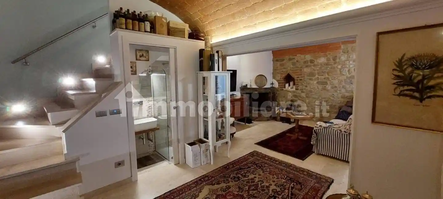 Casa indipendente in vendita a Capraia e Limite