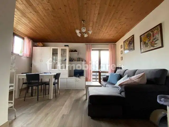 Appartamento in affitto a Cavalese