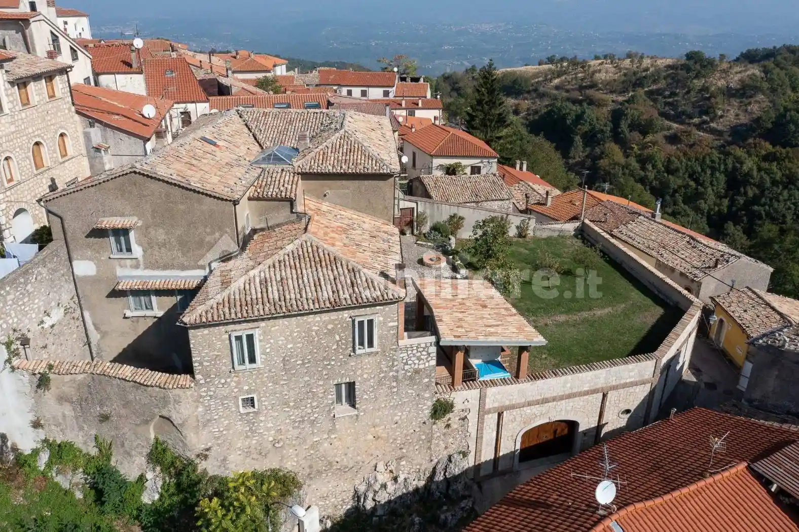 Rustico - Casale in vendita a Montemarano