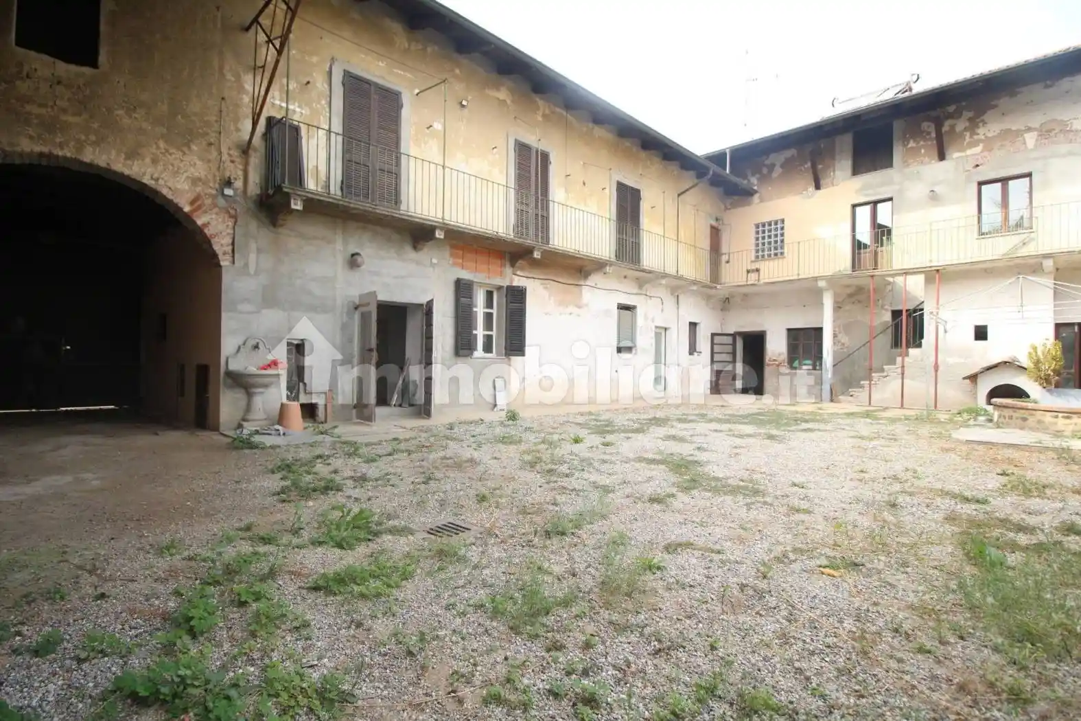 Rustico - Casale in vendita a Zeme