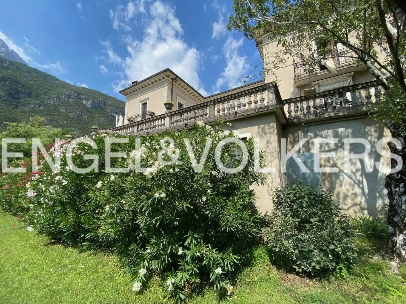 Villa in vendita a Ala