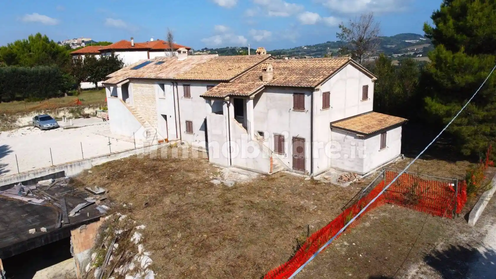 Villa in vendita a Camerano