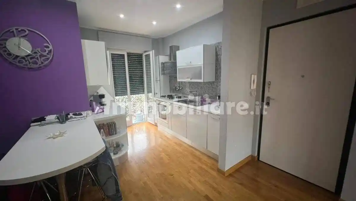 Trilocale via Luigi Settembrini, Rione Libertà, Benevento - foto 3