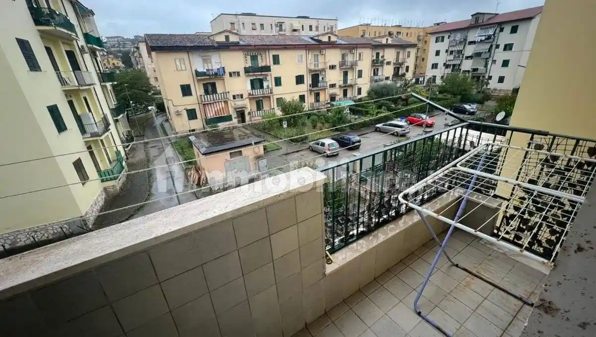 Trilocale via Luigi Settembrini, Rione Libertà, Benevento - foto 4