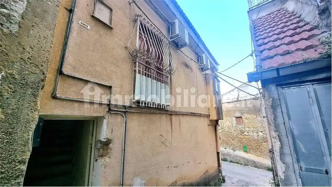 Casa indipendente in vendita a Favara